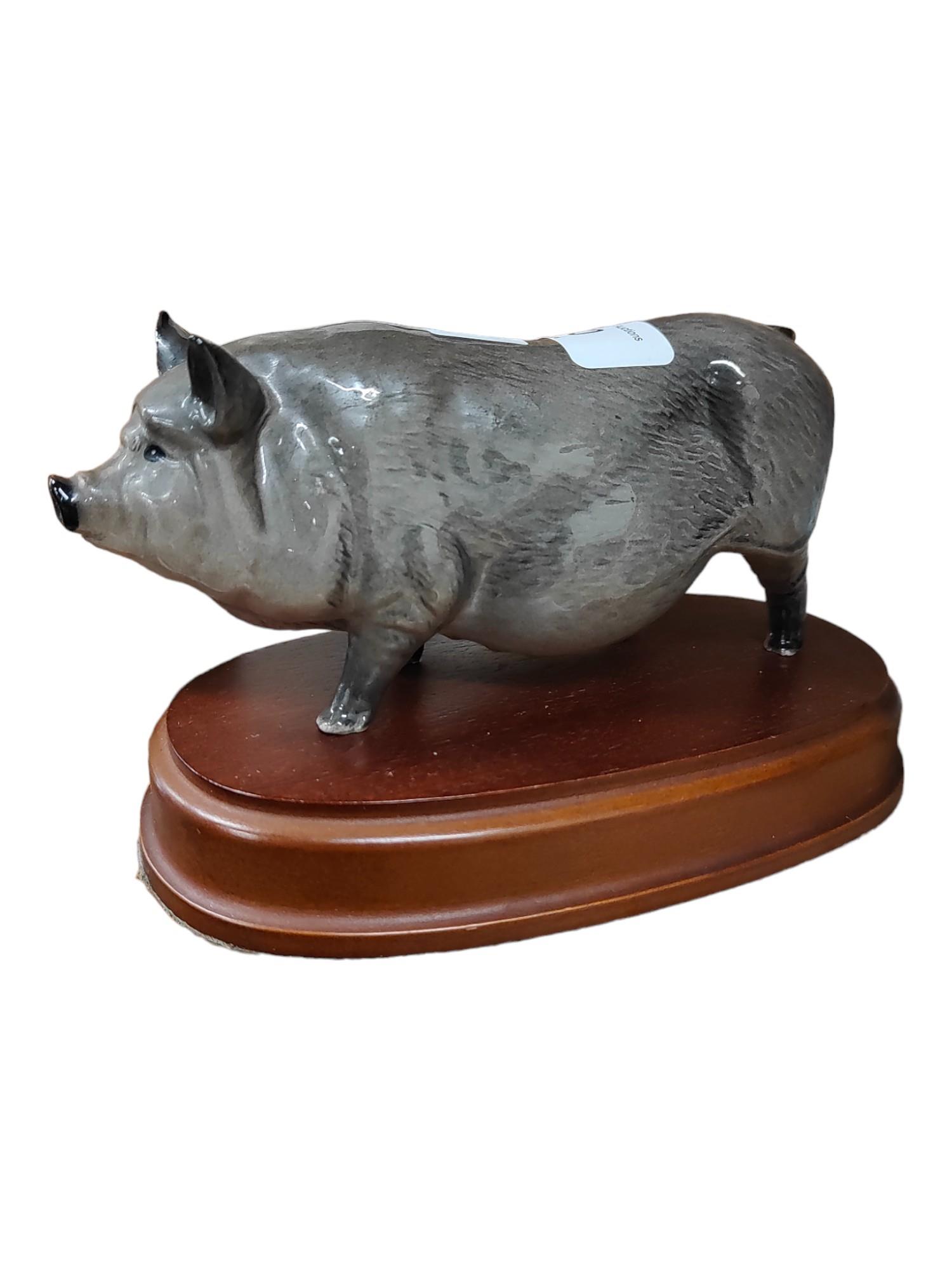 BESWICK STYLE PIG FIGURE