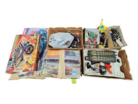 LARGE QUANTITY OF SCALEXTRIC