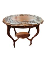 A FINE QUALITY CARVED EDWARDIAN MAHOGANY TABLE