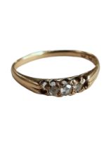 18 CARAT YELLOW GOLD 3 STONE RING - ORIGINALLY 5 BUT 2 MISSING CIRCA 2.13 GRAMS