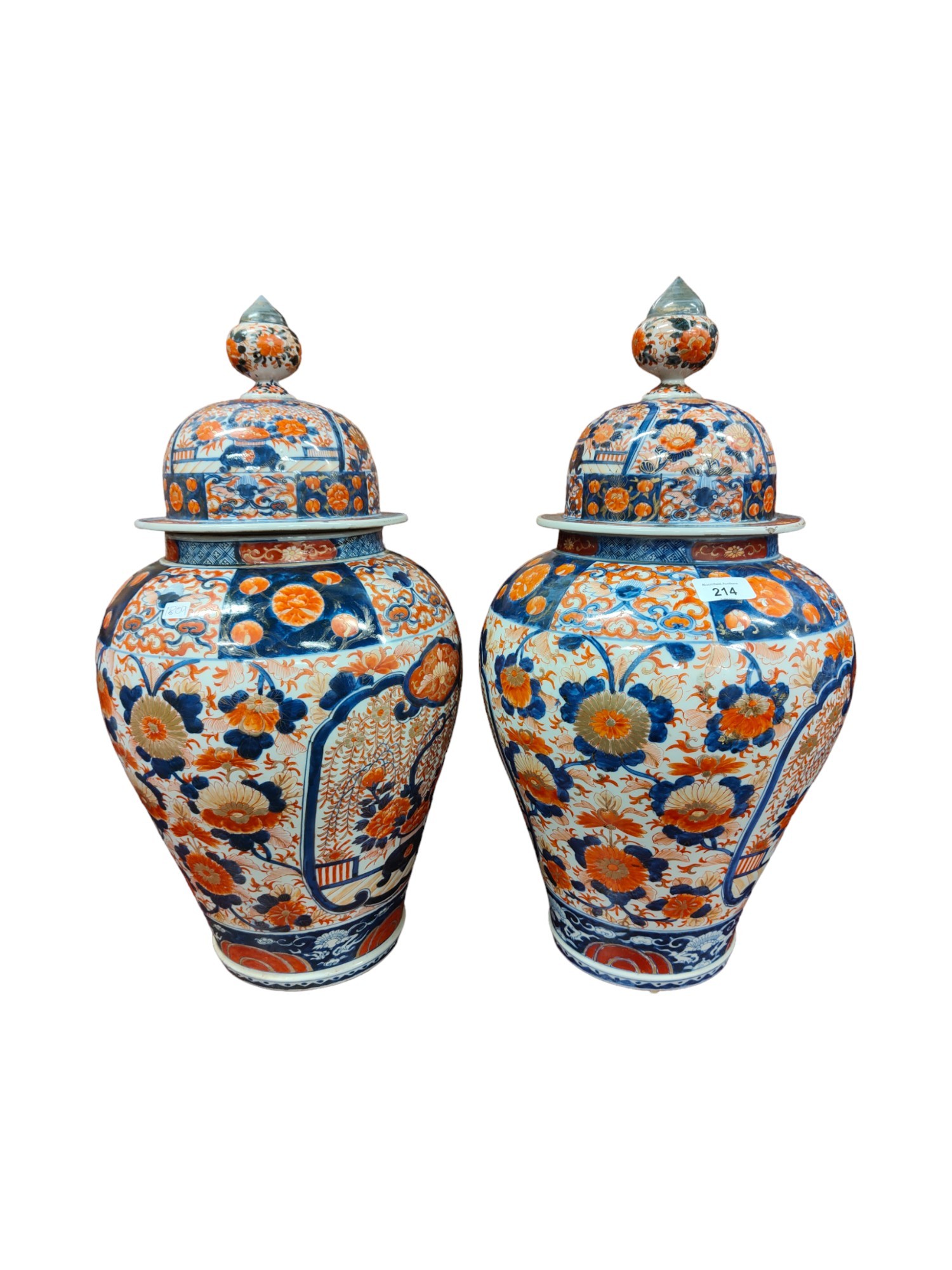 LARGE PAIR OF IMARI VASES & LIDS - GOOD CONDITION