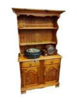 PINE WELSH DRESSER