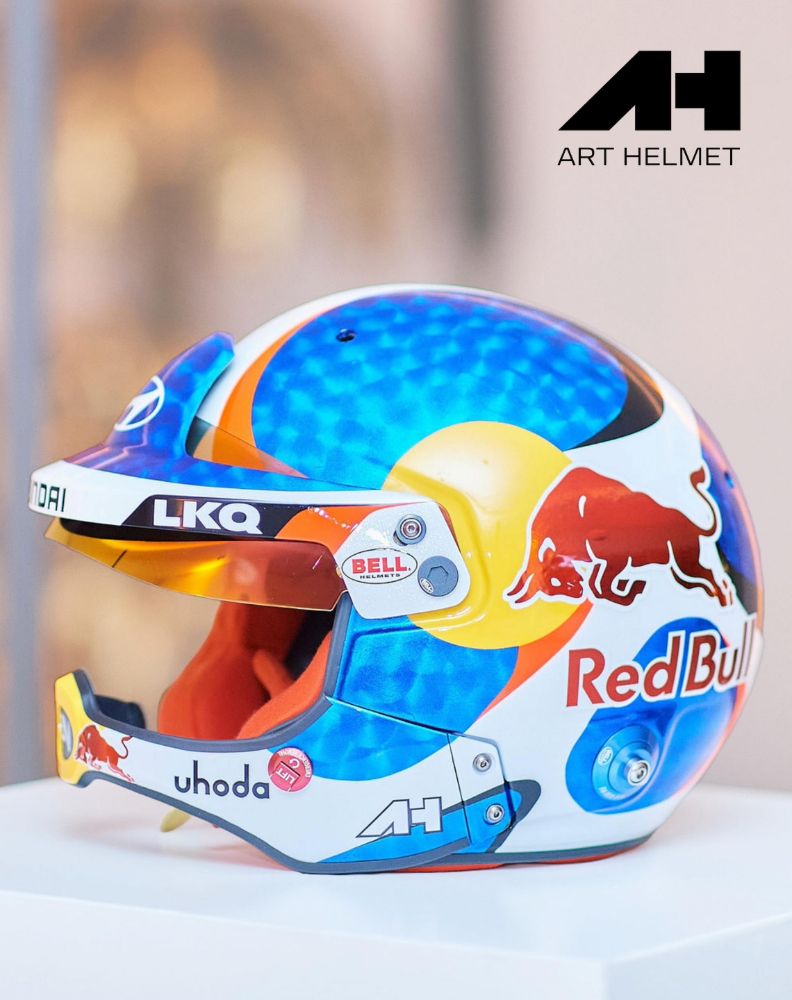 Thierry Neuville's 2024 Monte Carlo Rally Helmet