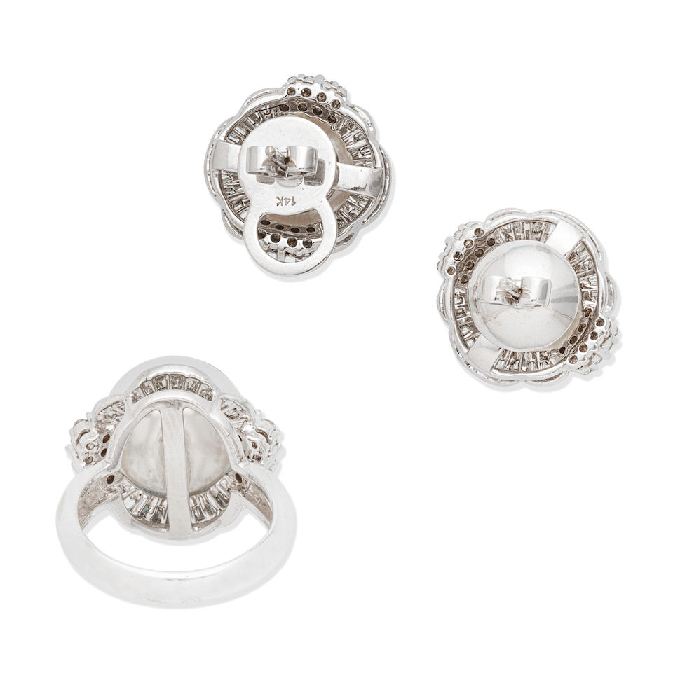 CULTURED PEARL RING AND EARRINGS (2) - Image 2 of 3