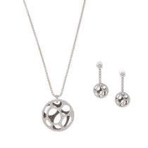 DIAMOND AND BLACK DIAMOND PENDANT NECKLACE AND EARRING SUITE (2)