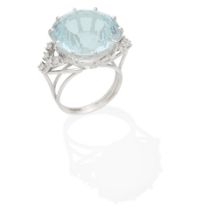 AQUAMARINE AND DIAMOND RING