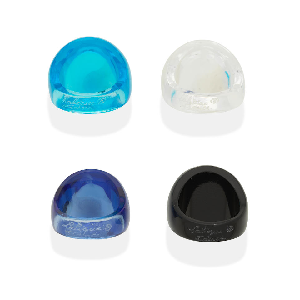 LALIQUE: FOUR VARI-COLOURED CRYSTAL RINGS (4) - Image 2 of 3