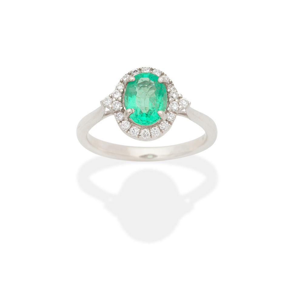 EMERALD AND DIAMOND RING