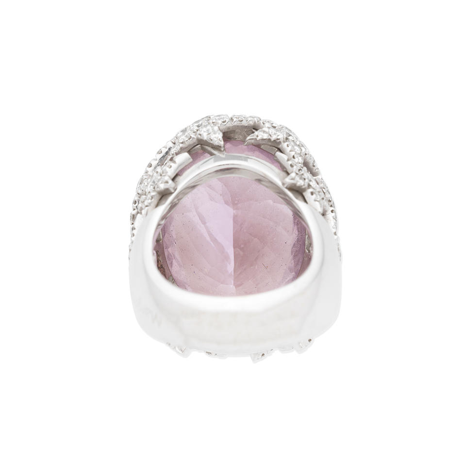 MARGHERITA BURGENER: KUNZITE AND DIAMOND DRESS RING - Image 3 of 4