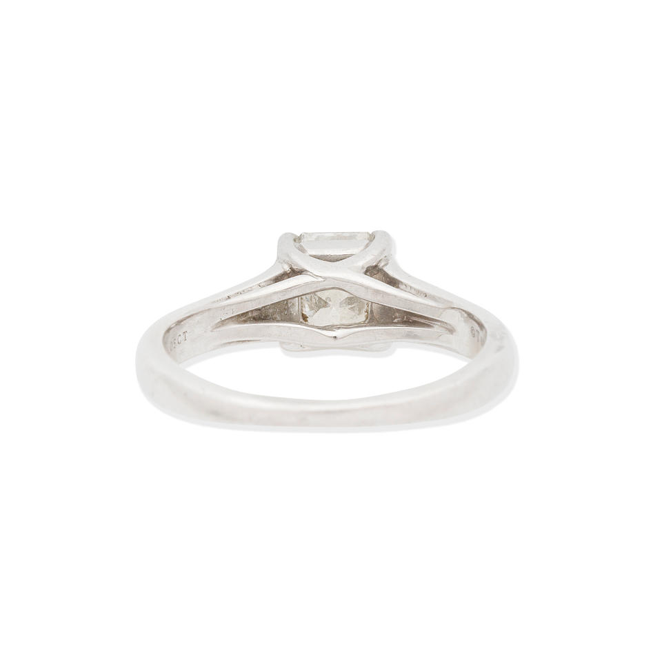 TIFFANY: DIAMOND SINGLE-STONE 'LUCIDA' RING - Image 4 of 5