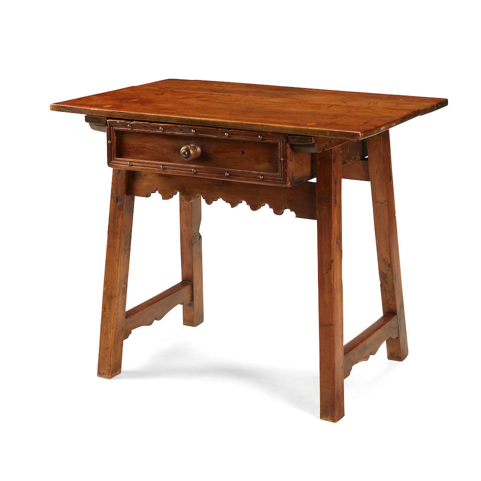 A CONTINENTAL BAROQUE STYLE ELM SINGLE DRAWER WORK TABLE