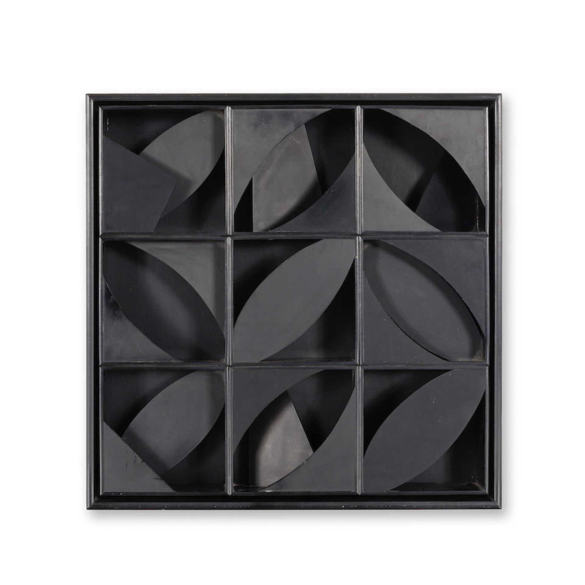 LOUISE NEVELSON (1899-1988) Night Leaf, 1969-74 (B. 121)Multiple en bois peint en noir Initales ...