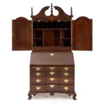 REPRODUCTION CHIPPENDALE BLOCK-FRONT MAHOGANY SECRETARY BOOKCASE