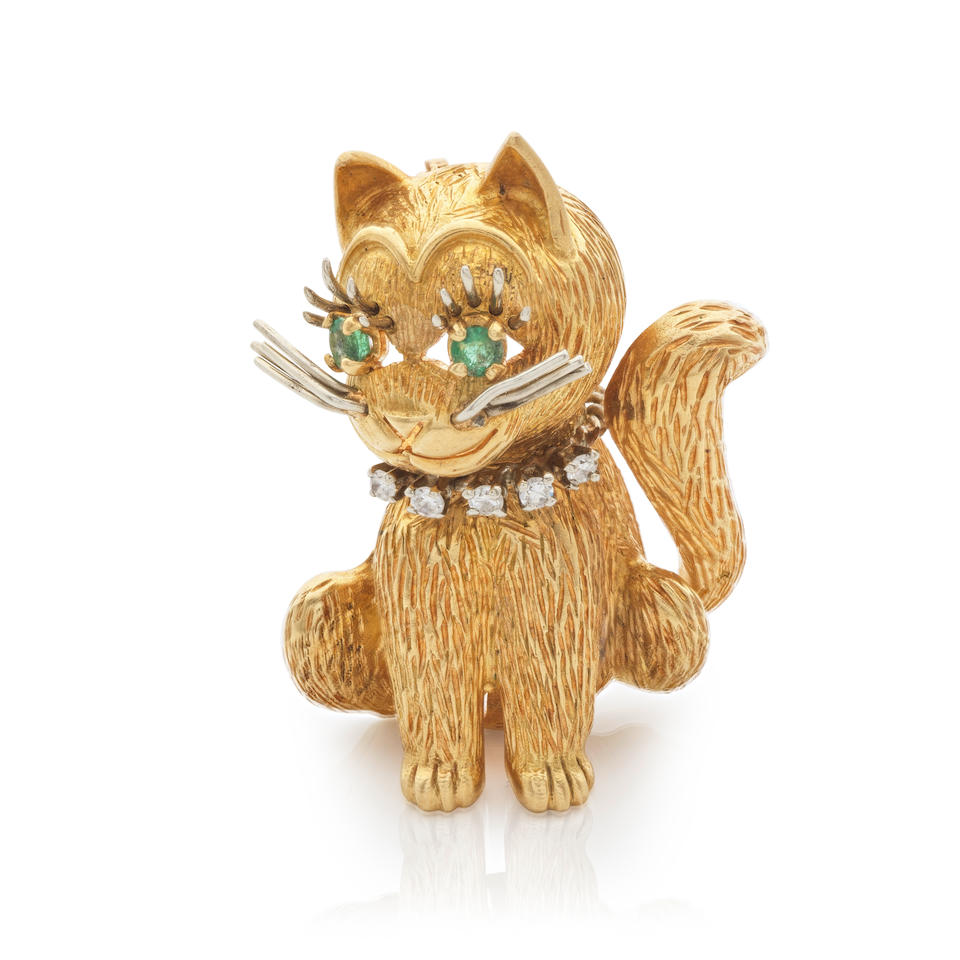 EMERALD AND DIAMOND CAT BROOCH BROCHE CHAT EMERAUDES ET DIAMANTS