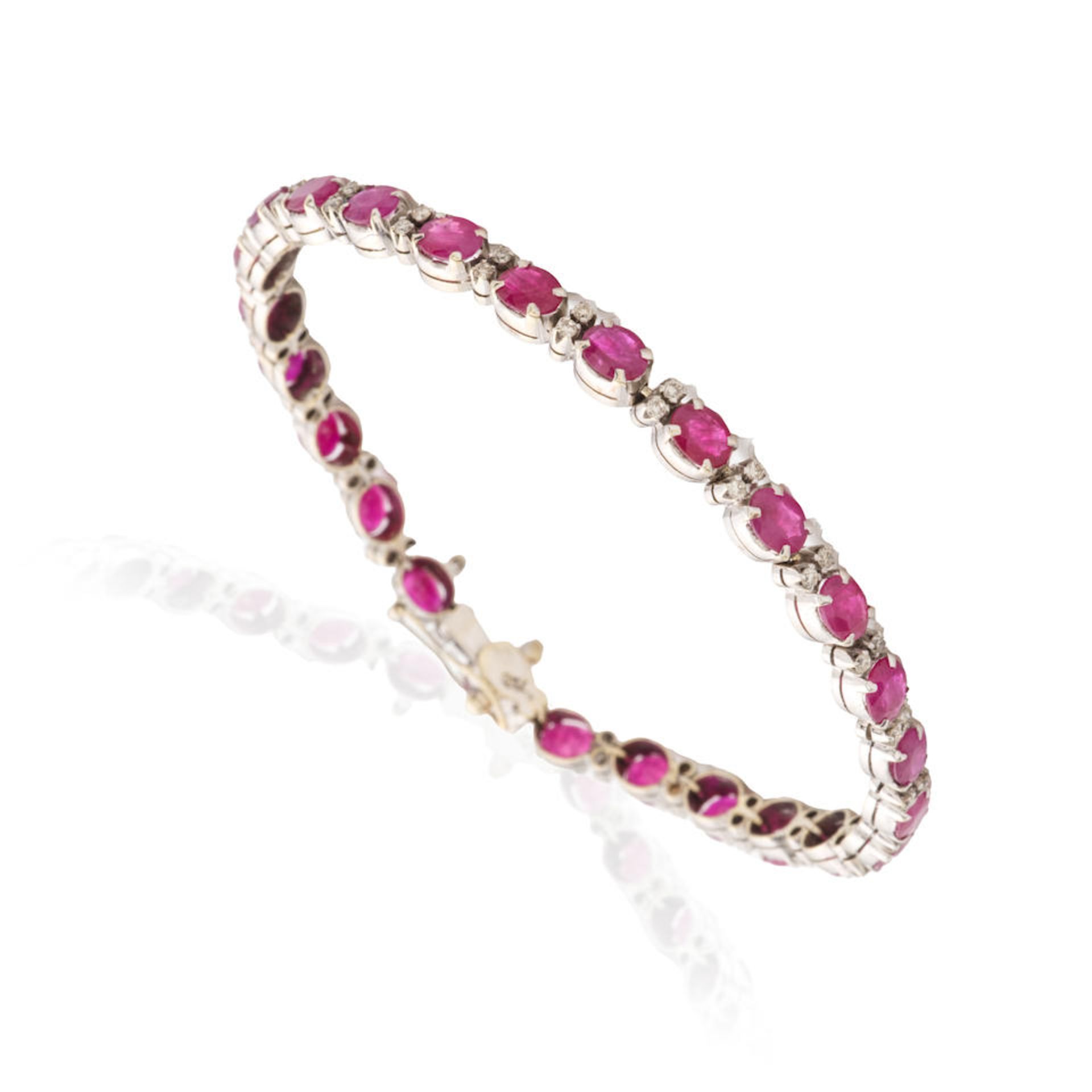 RUBY AND DIAMOND BRACELET BRACELET RUBIS ET DIAMANTS