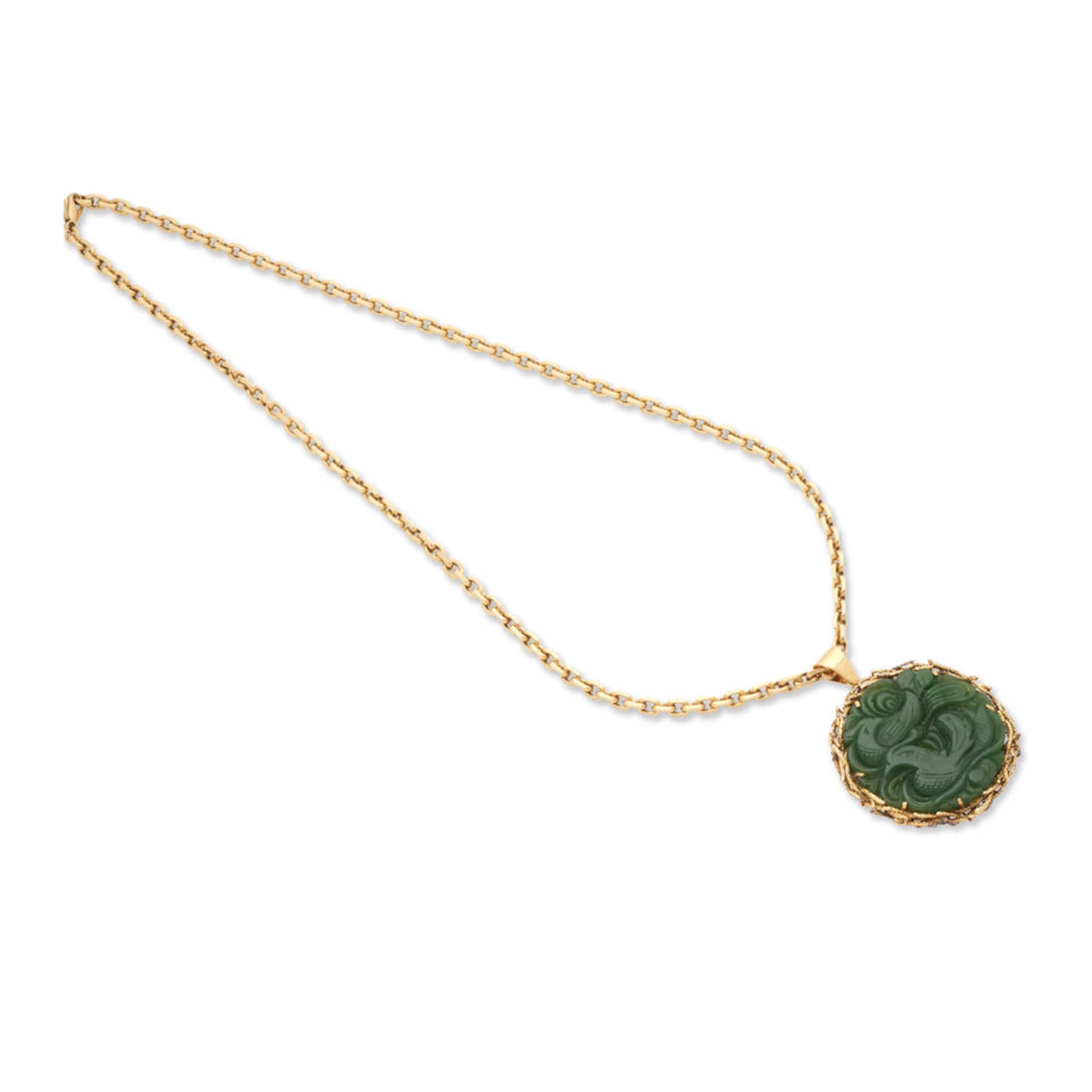 GOLD AND NEPHRITE NECKLACE COLLIER OR ET JADE NEPHRITE