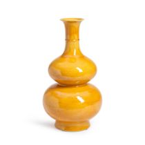 AN INCISED YELLOW-GLAZED 'DOUBLE-GOURD' VASE,