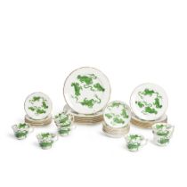 A GROUP OF WEDGWOOD GREEN CHINESE TIGERS DINNERWARE,