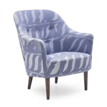 A BEECHWOOD AND TUFTED UPHOLSTERED BERGERE,