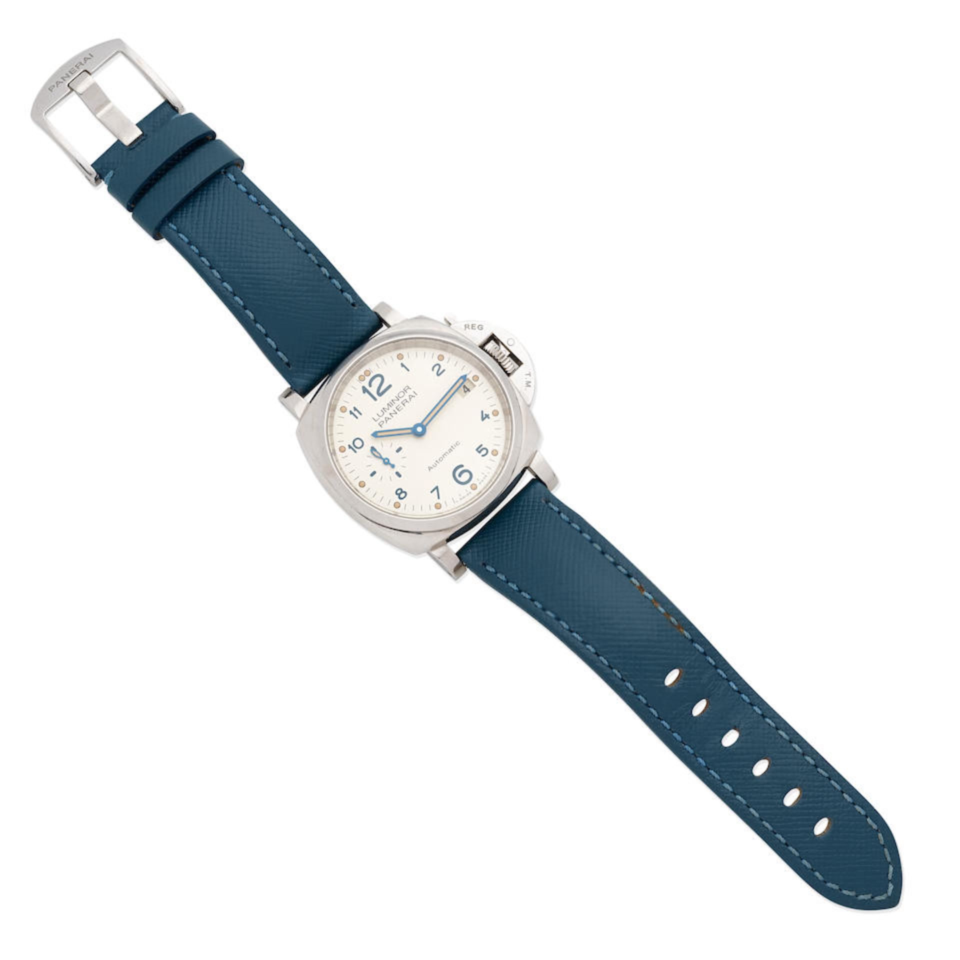 Panerai. A stainless steel automatic calendar wristwatch Luminor Due, Ref: OP7148, Circa 2013 - Image 6 of 6