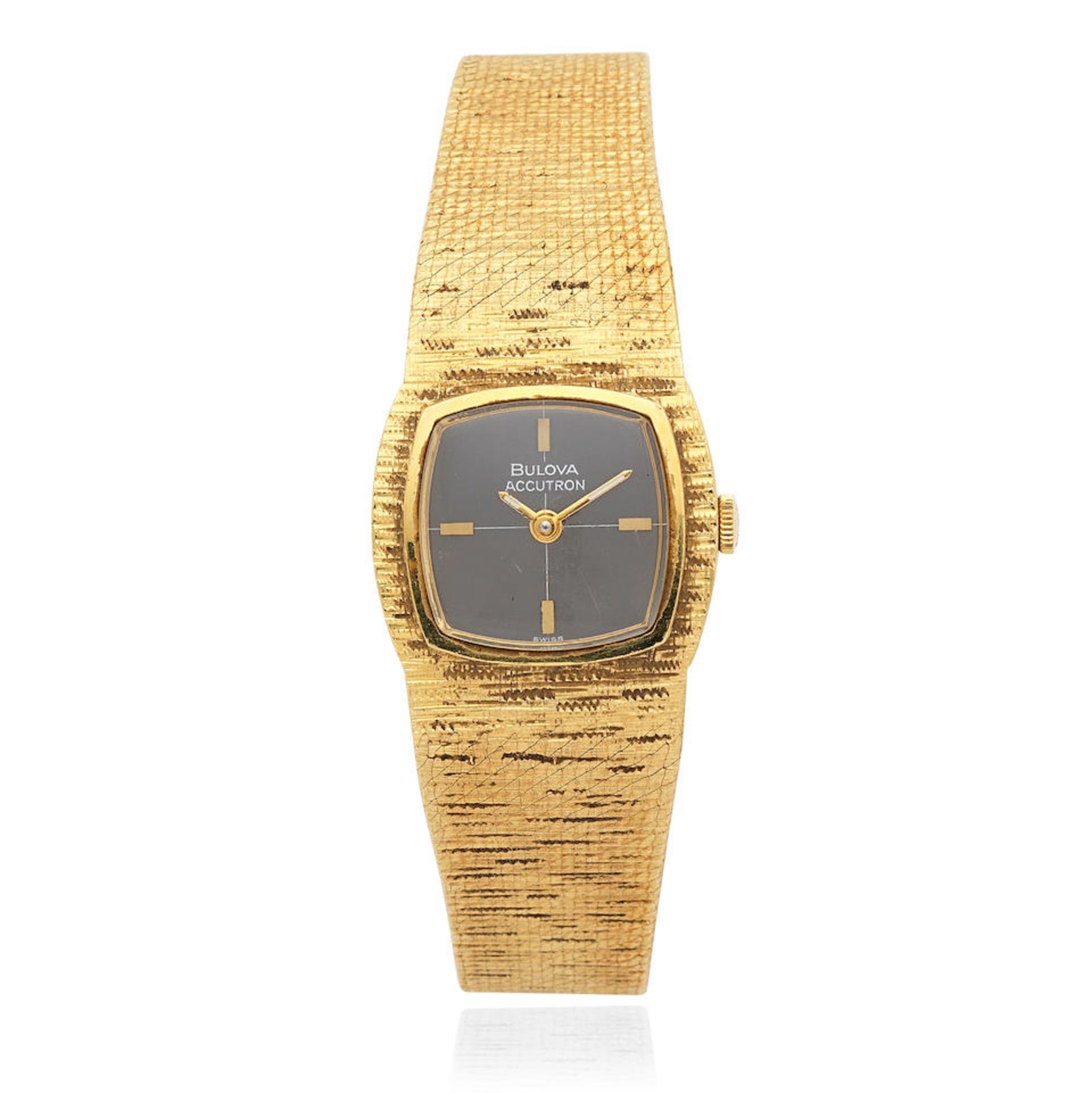 Bulova. A lady's 18K gold electronic bracelet watch Accutron, Ref: 7066, London Import mark fo...