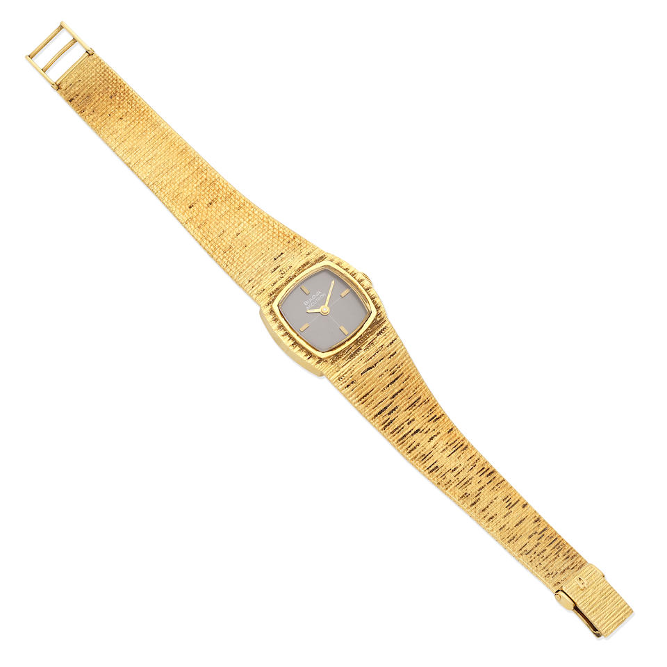 Bulova. A lady's 18K gold electronic bracelet watch Accutron, Ref: 7066, London Import mark fo... - Image 5 of 5