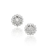 PAIR OF DIAMOND EARSTUDS