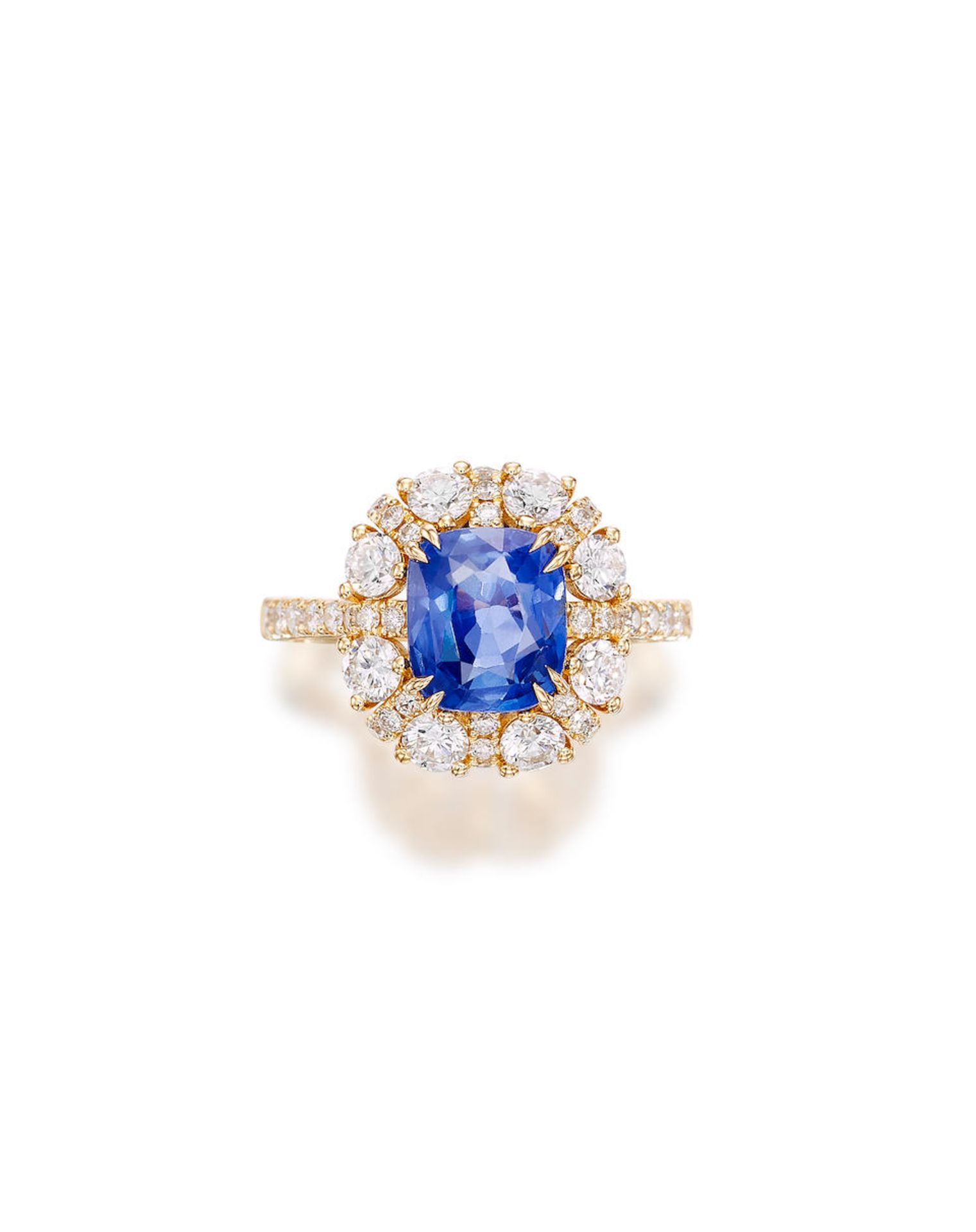 SAPPHIRE AND DIAMOND RING