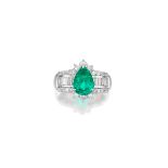 EMERALD AND DIAMOND RING