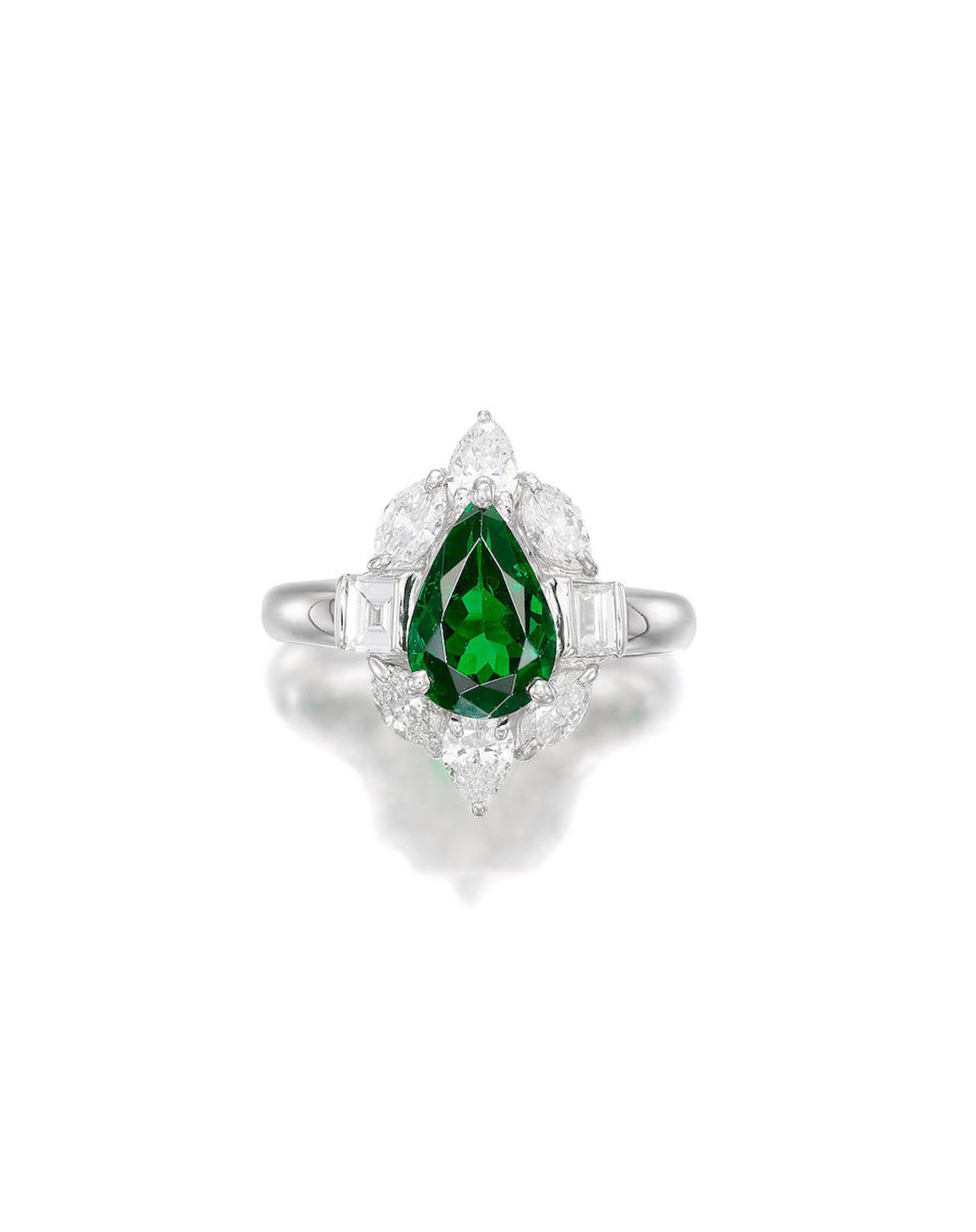 TSAVORITE GARNET AND DIAMOND RING