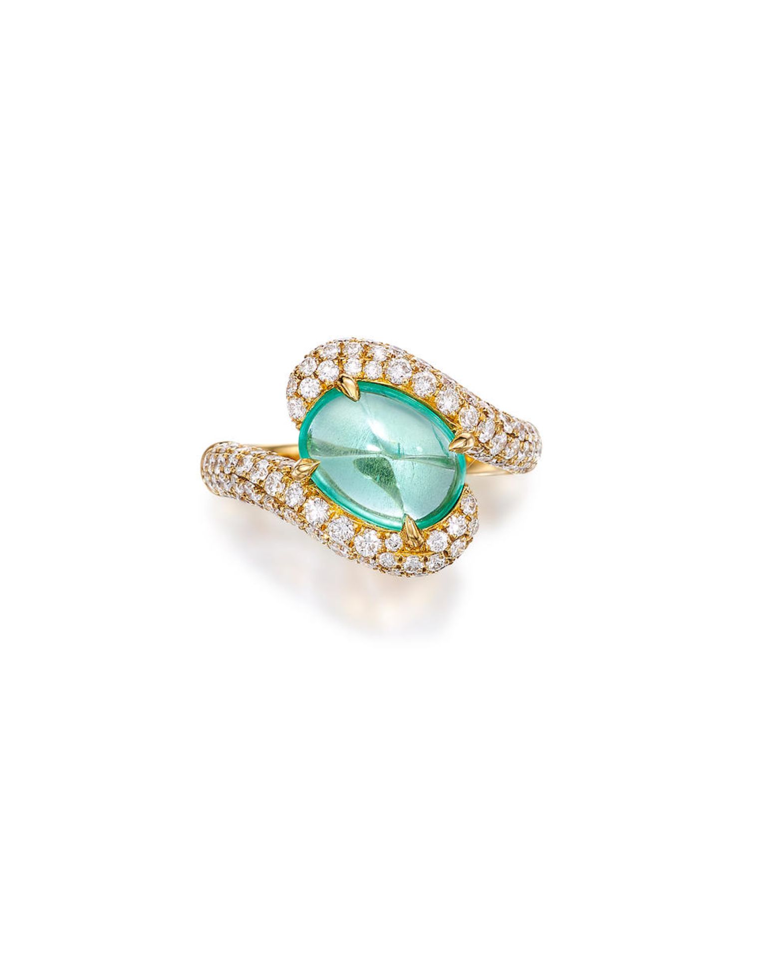 EMERALD AND DIAMOND RING