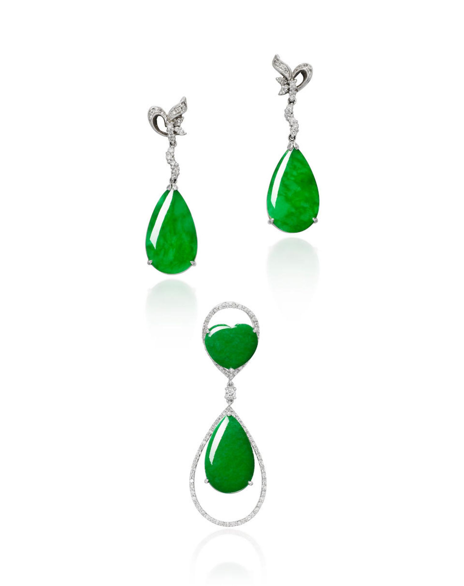 JADEITE AND DIAMOND PENDANT AND EARRING SET (2)