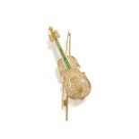 DIAMOND AND EMERALD 'VIOLIN' BROOCH/PENDANT