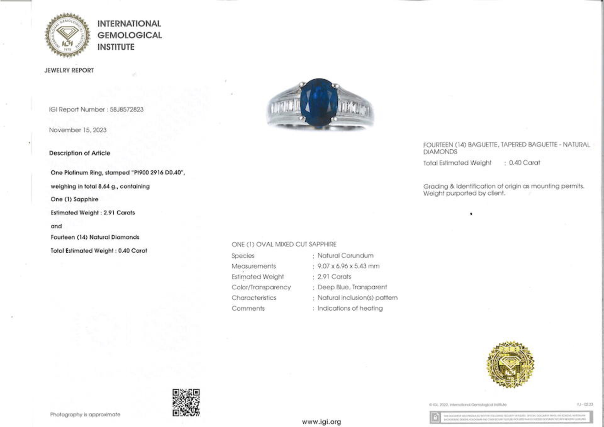 SAPPHIRE AND DIAMOND RING - Image 2 of 3