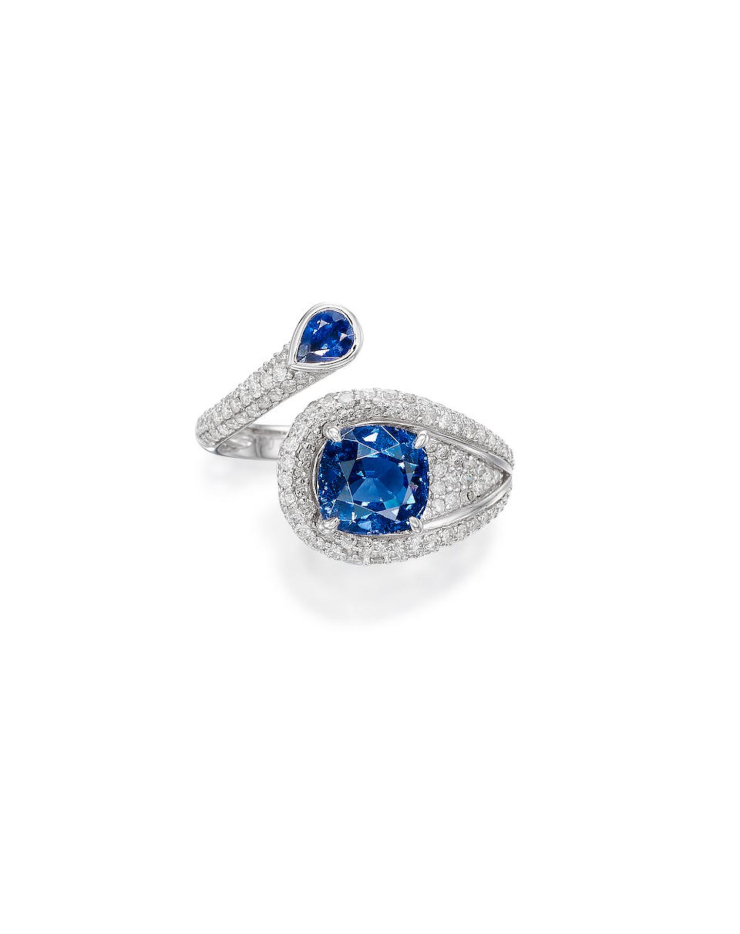 COLOUR-CHANGE BLUE SPINEL, SAPPHIRE AND DIAMOND RING