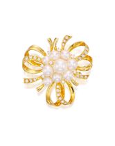 MIKIMOTO: CULTURED PEARL AND DIAMOND BROOCH