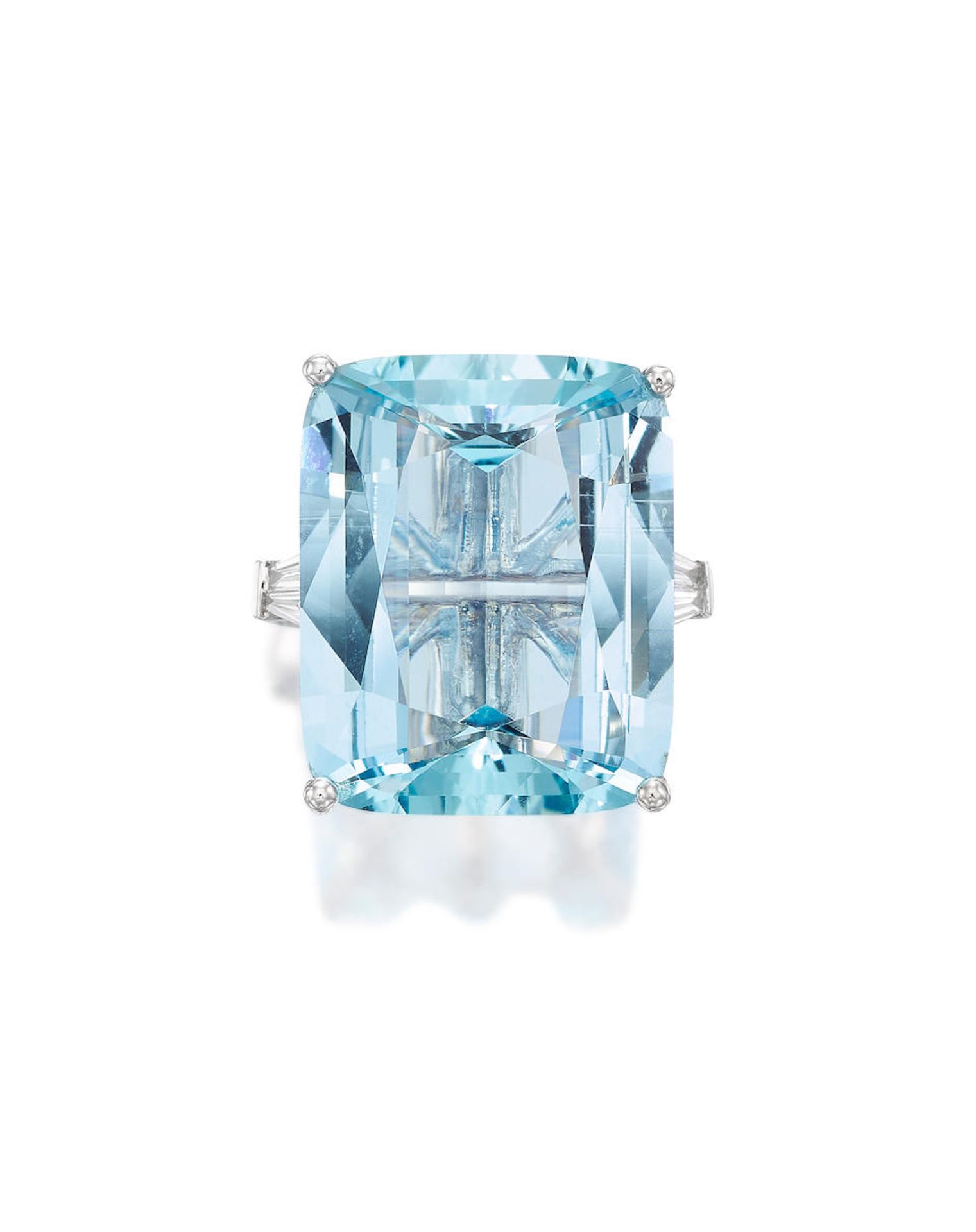 AQUAMARINE AND DIAMOND RING