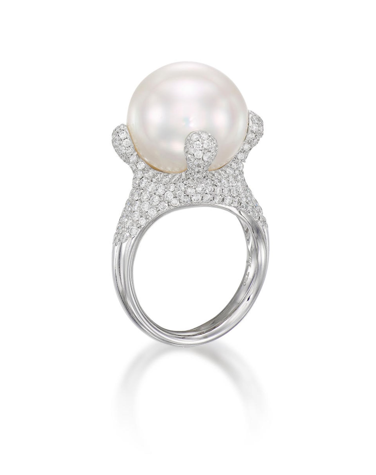 CULTURED PEARL AND DIAMOND RING