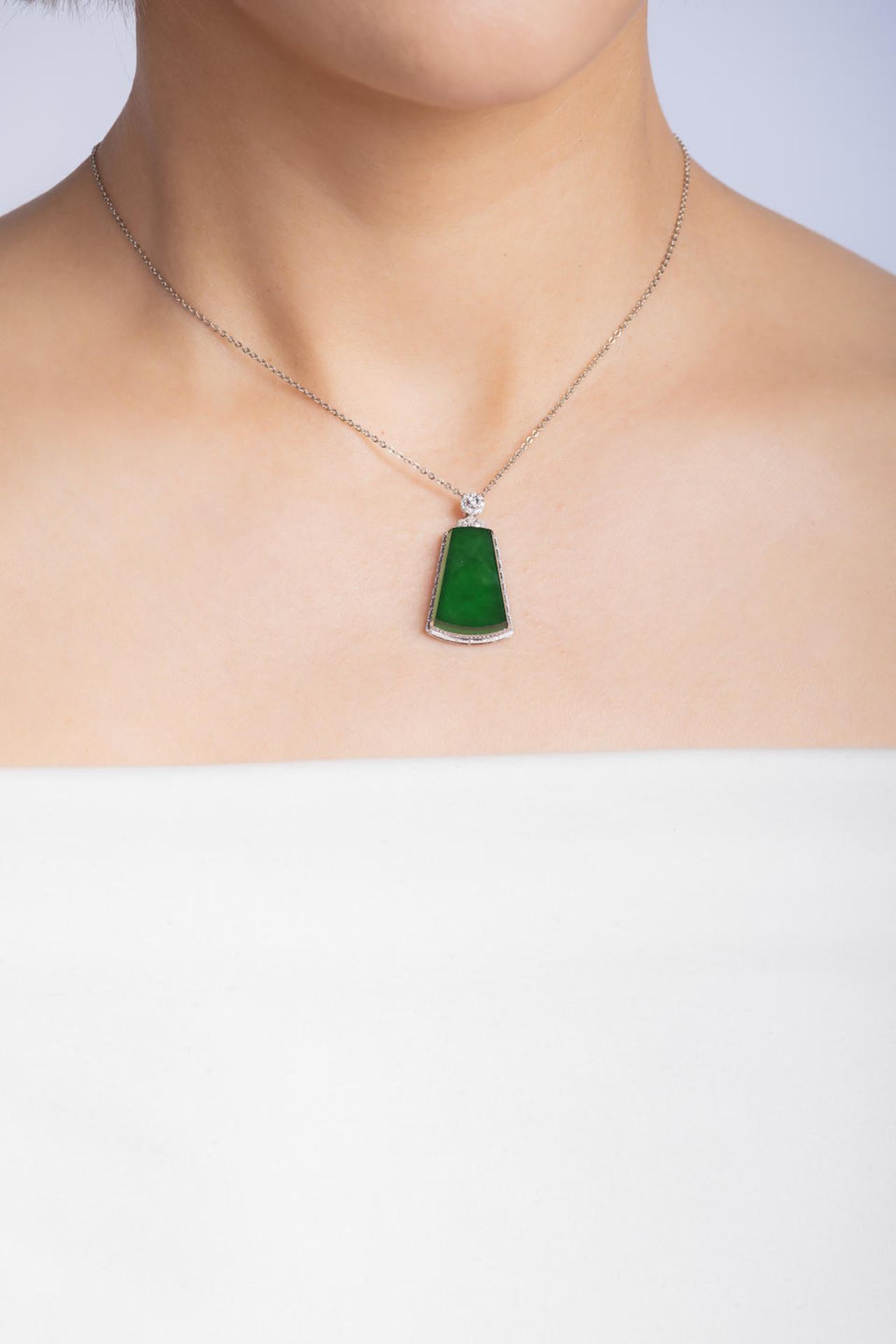 JADEITE AND DIAMOND PENDANT - Image 2 of 2