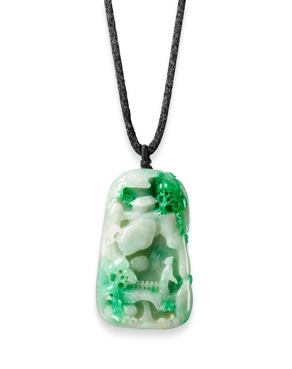 BICOLOURED JADEITE 'SCENERY' PENDANT