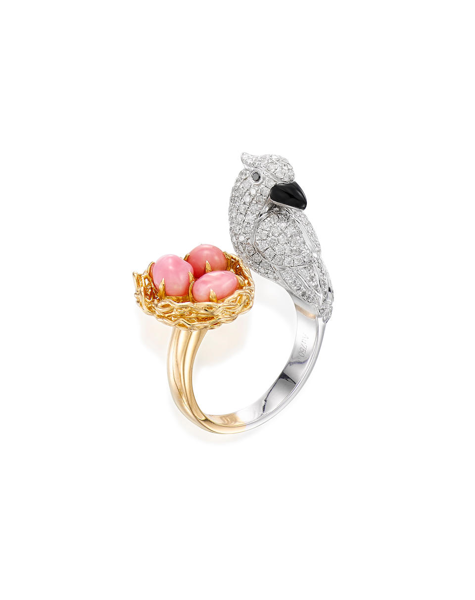 CONCH PEARL AND DIAMOND 'PARROT' RING