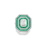 DIAMOND AND EMERALD RING