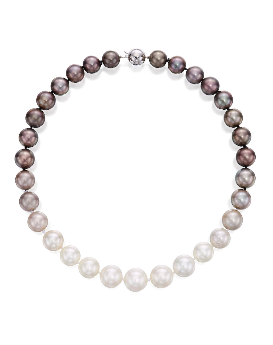 CULTURED PEARL NECKLACE