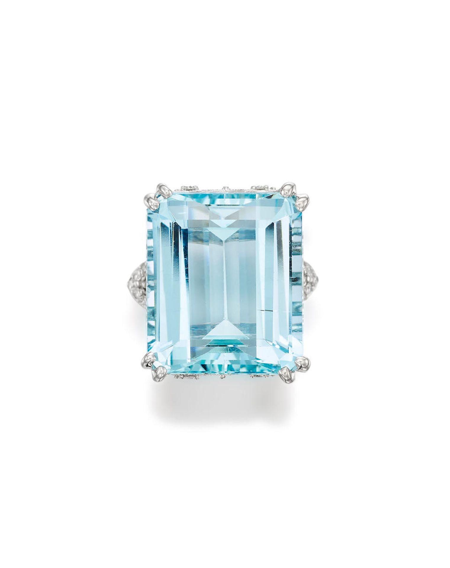 AQUAMARINE AND DIAMOND RING