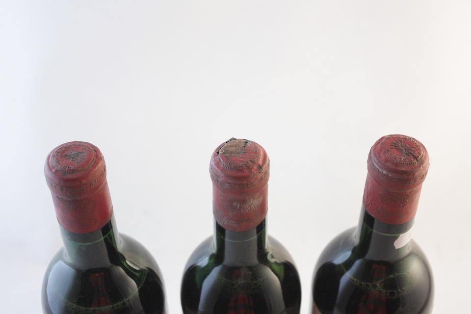 Château Mouton Rothschild 1957, Pauillac 1er Grand Cru Classé (3) - Image 2 of 2