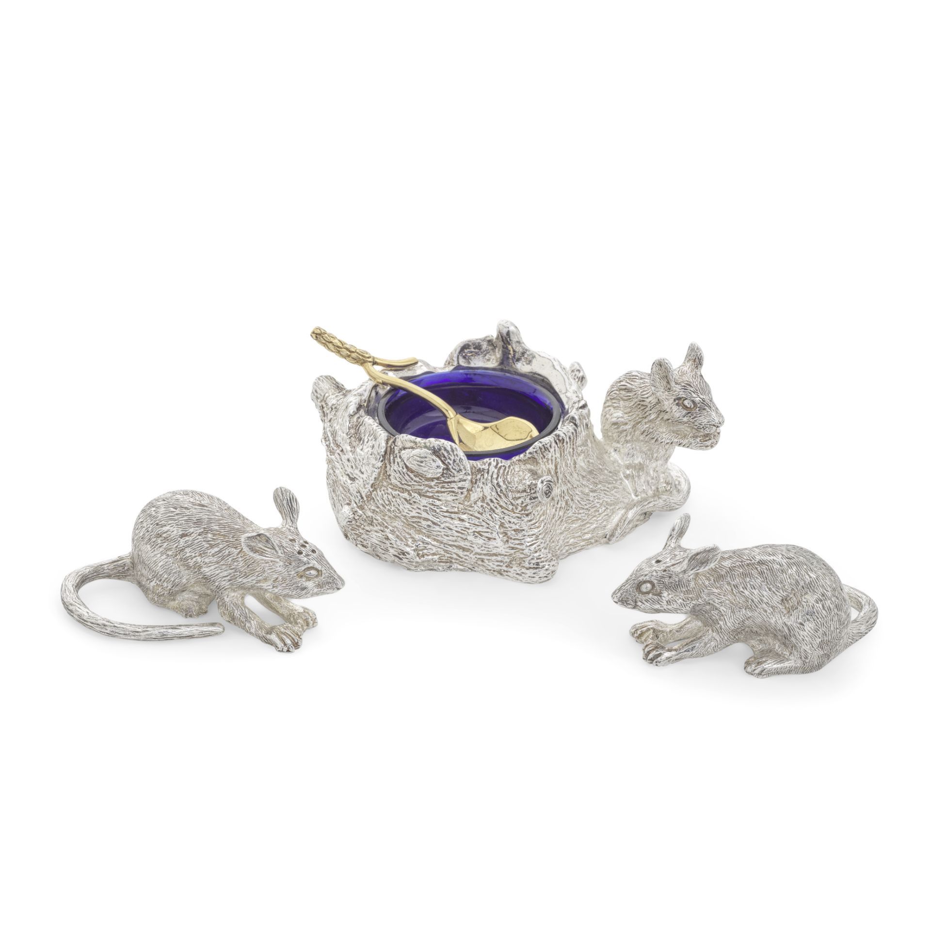 A novelty silver three-piece mice condiment set William Comyns, London 2006 (4)