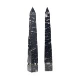 A pair of impressive black fossil marble obelisks in the antique style (2)