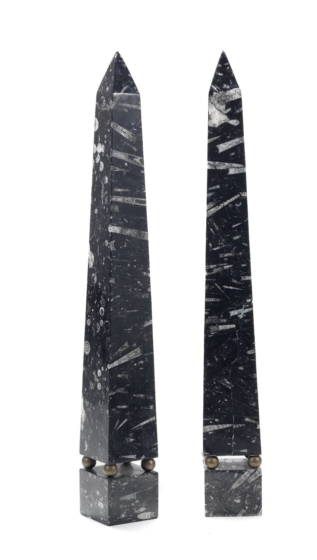 A pair of impressive black fossil marble obelisks in the antique style (2)