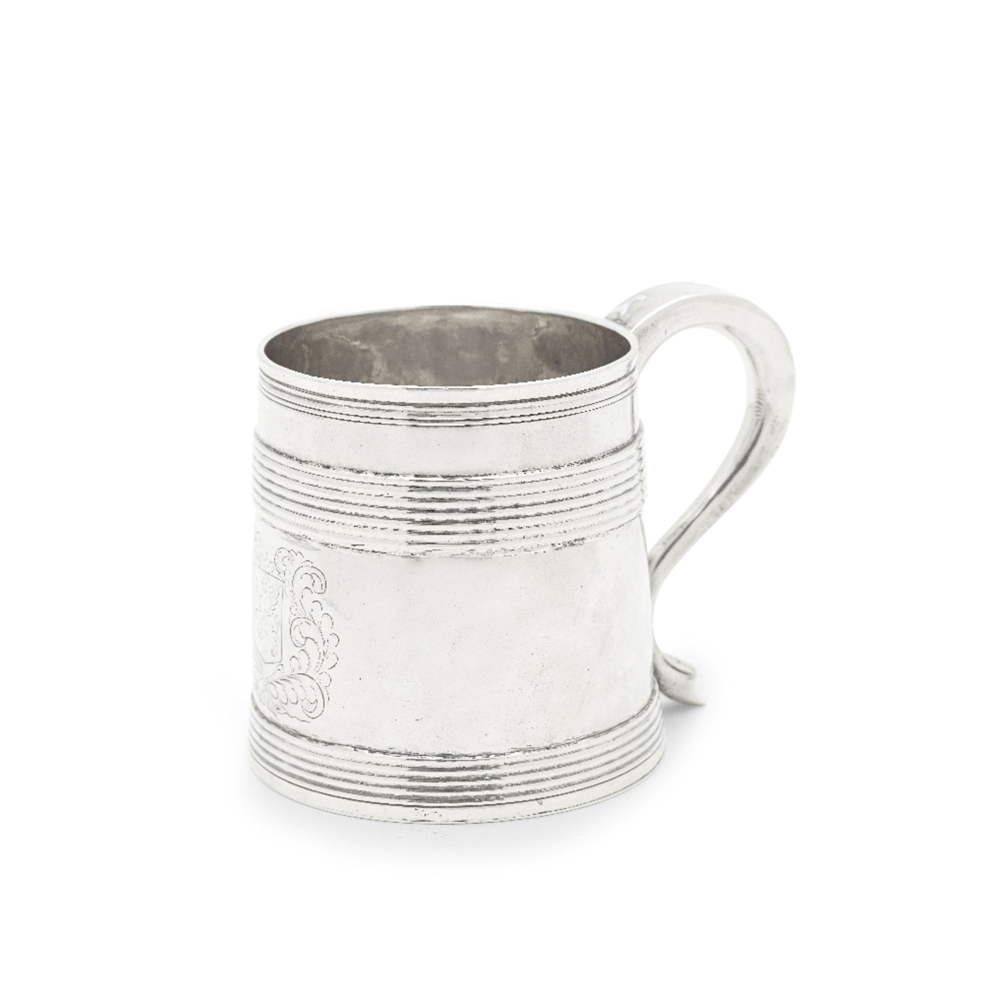 A William and Mary silver mug maker's mark SS with fleur-de-lys below, Jacksons page 132, Londo...