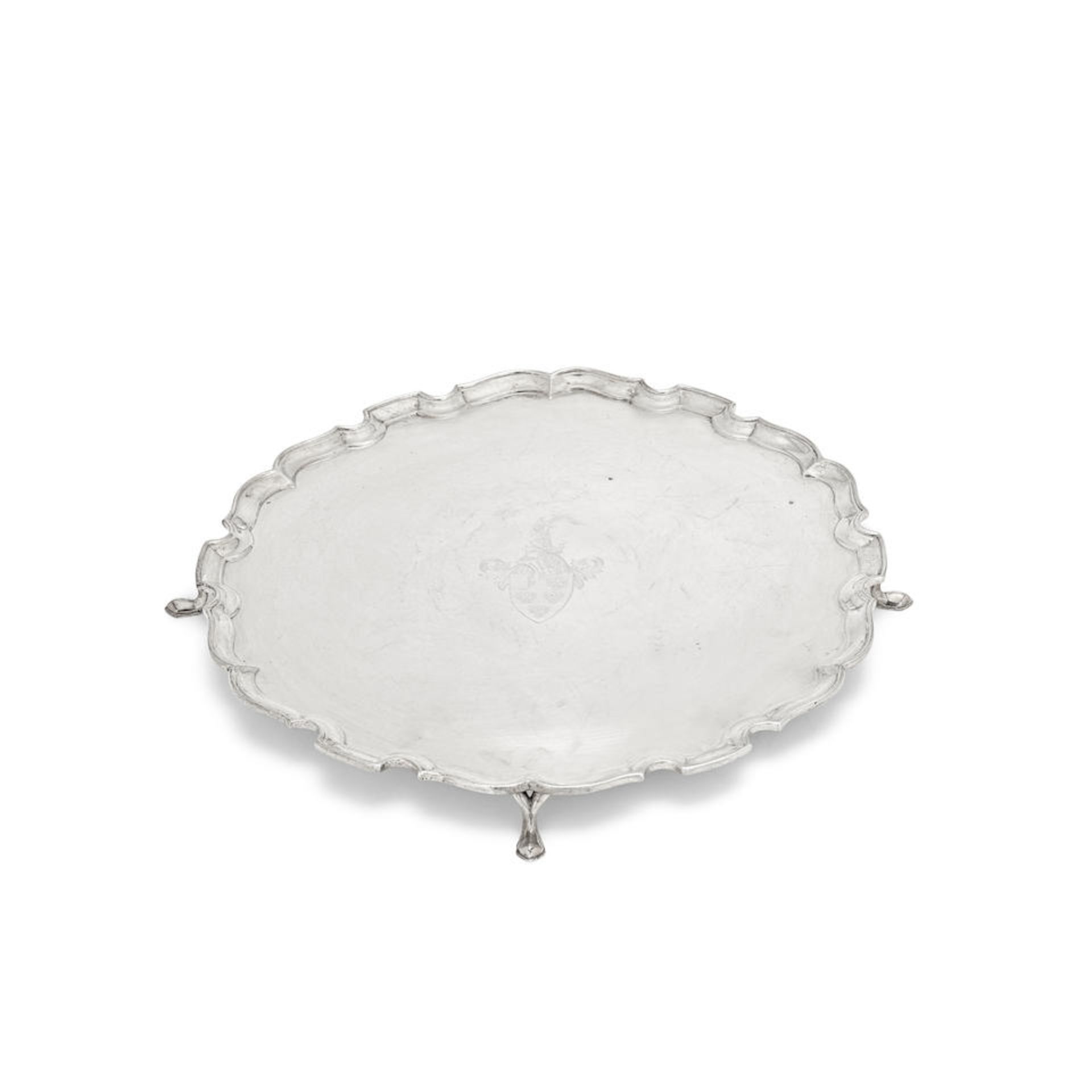 A silver salver by Edward Barnard & Sons Ltd, London 1919 (29)